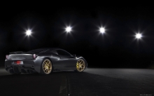 Серая Феррари Италия, Ferrari 458 Italia Novitec Rosso, ночь, прожекторы, фары, фонари, тень. фото Феррари 2014